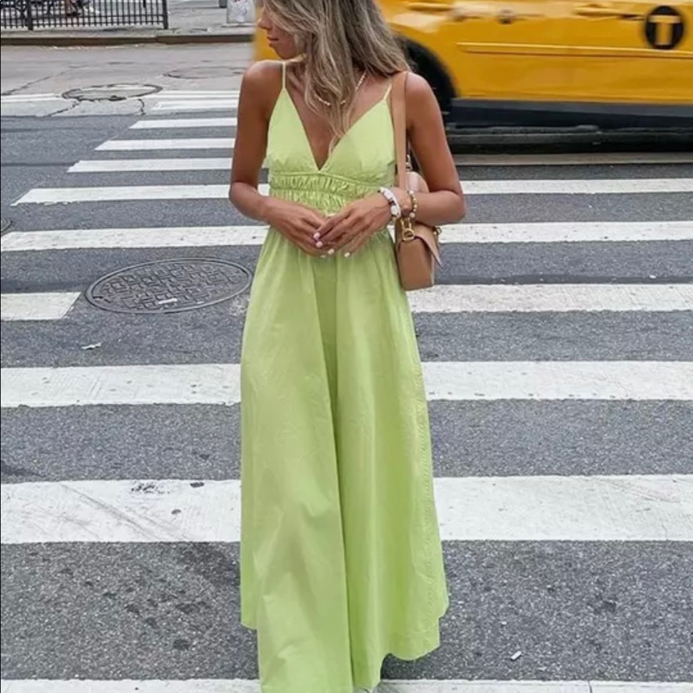 Maxi adjustable strap summer dress with side pockets. - Picture 6 of 7
